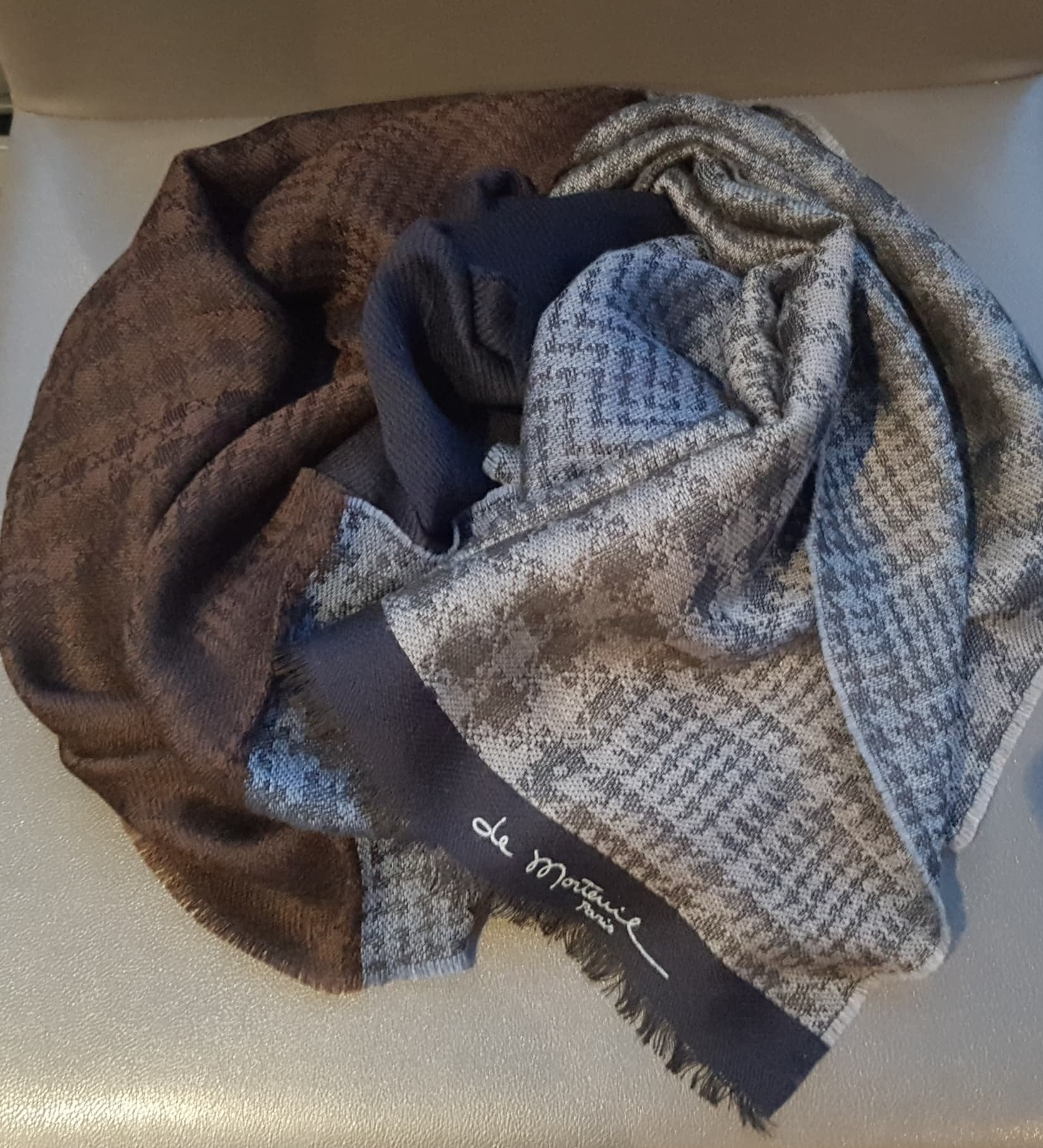 Foulard DE MORTEUIL