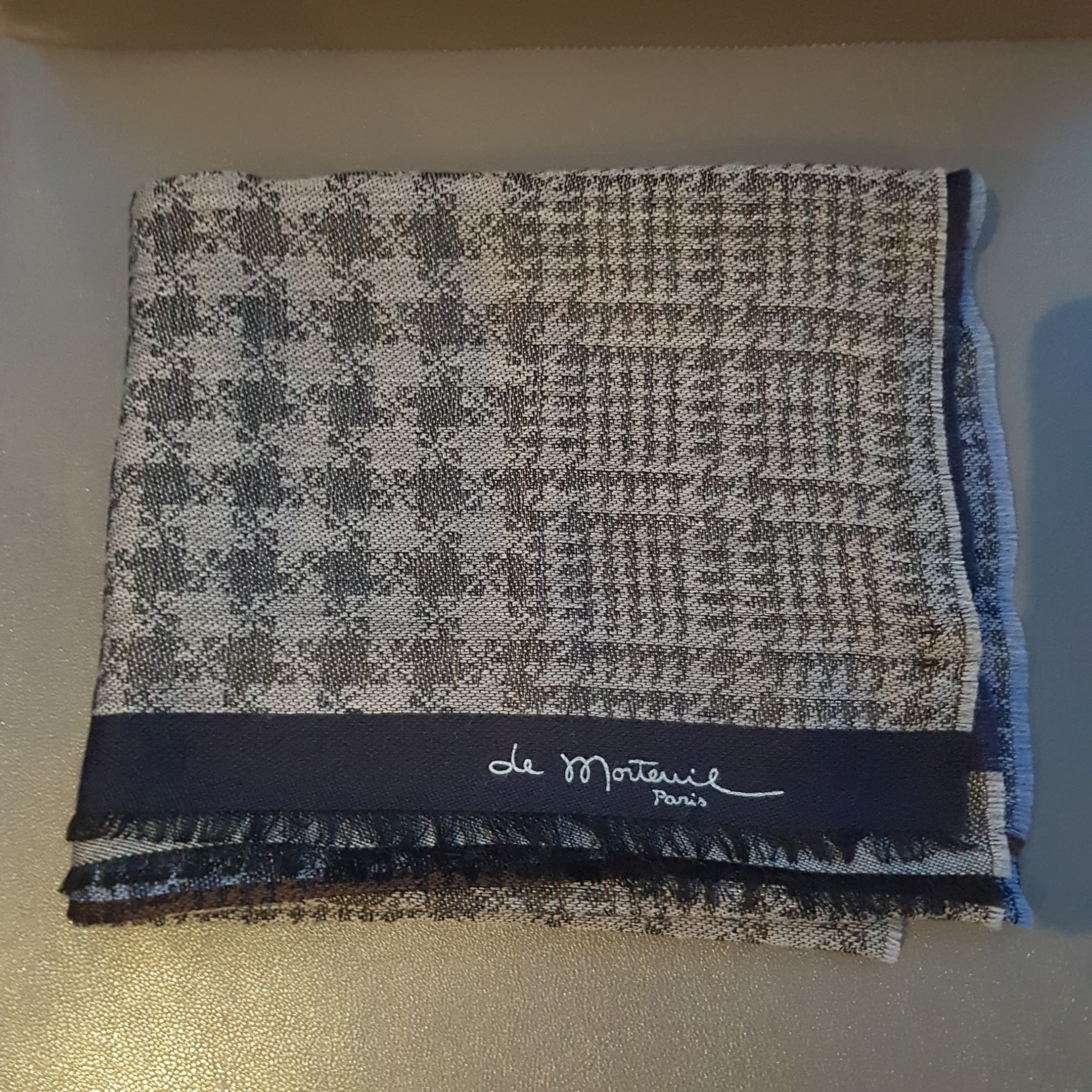 Foulard DE MORTEUIL