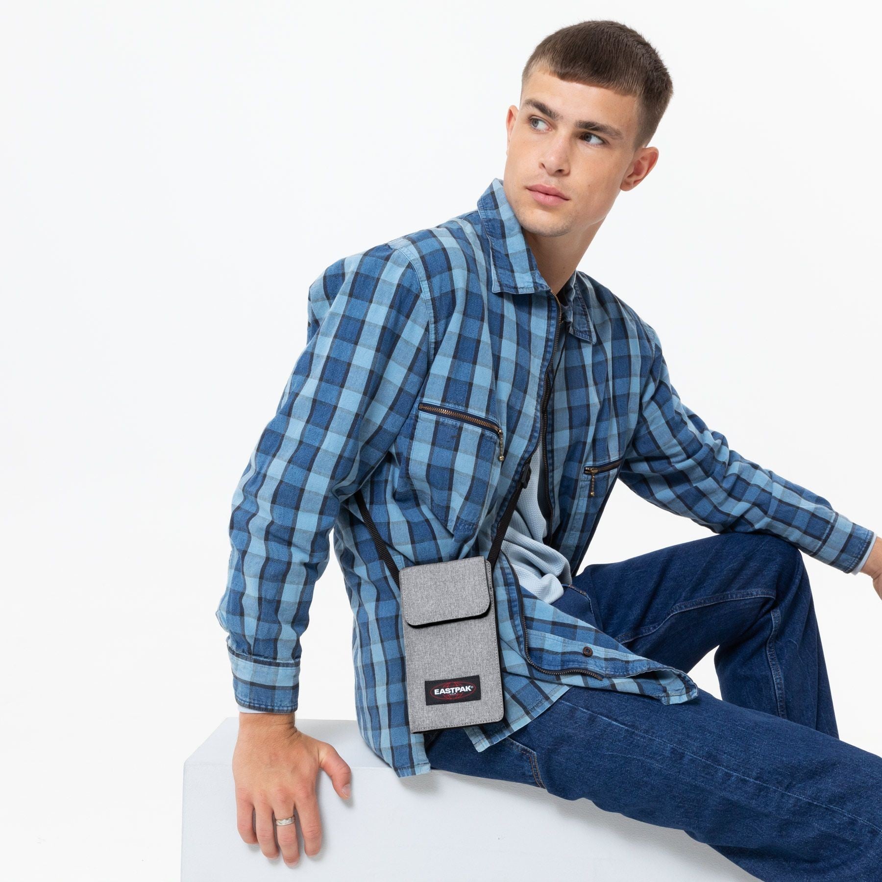 Daller Pouch Sunday Grey