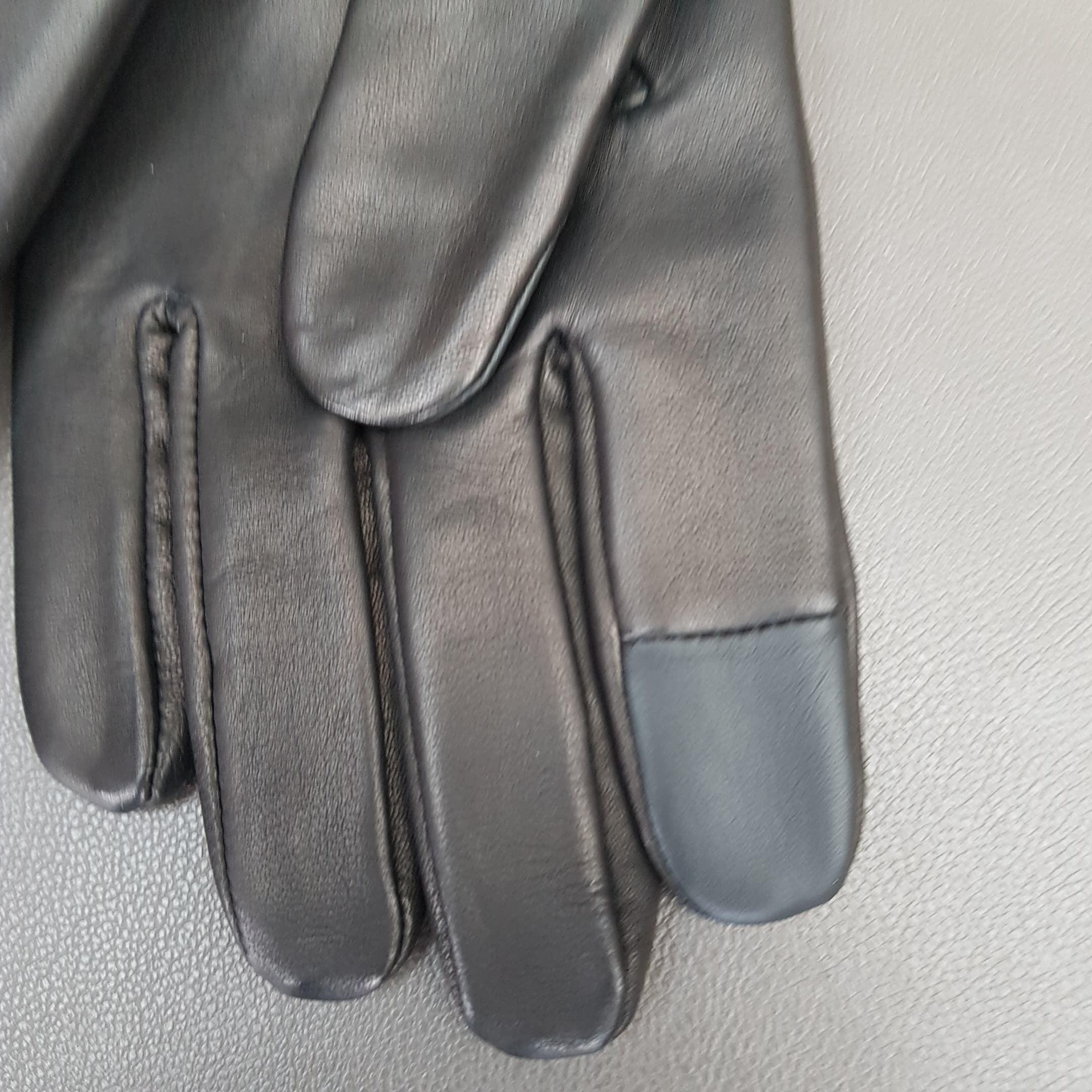 Gants cuir Calvin Klein