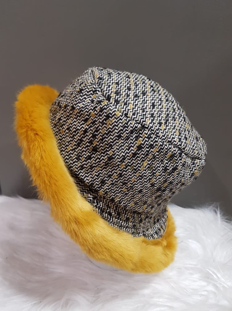 Chapeau M by Flechet