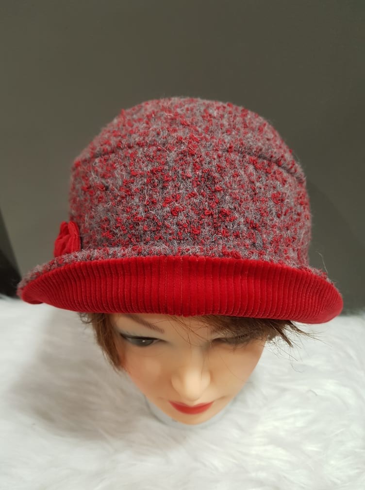 Chapeau M by Flechet