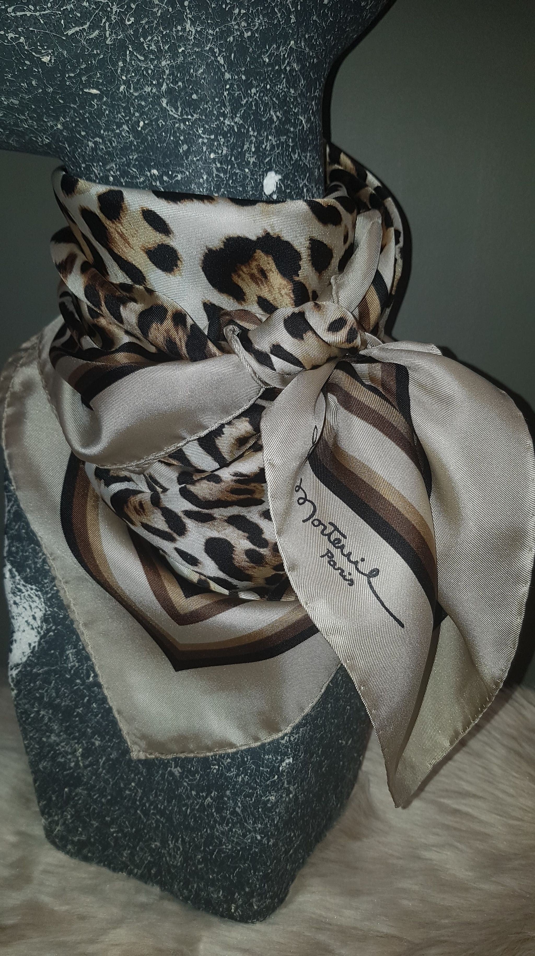 foulard DE Morteuil