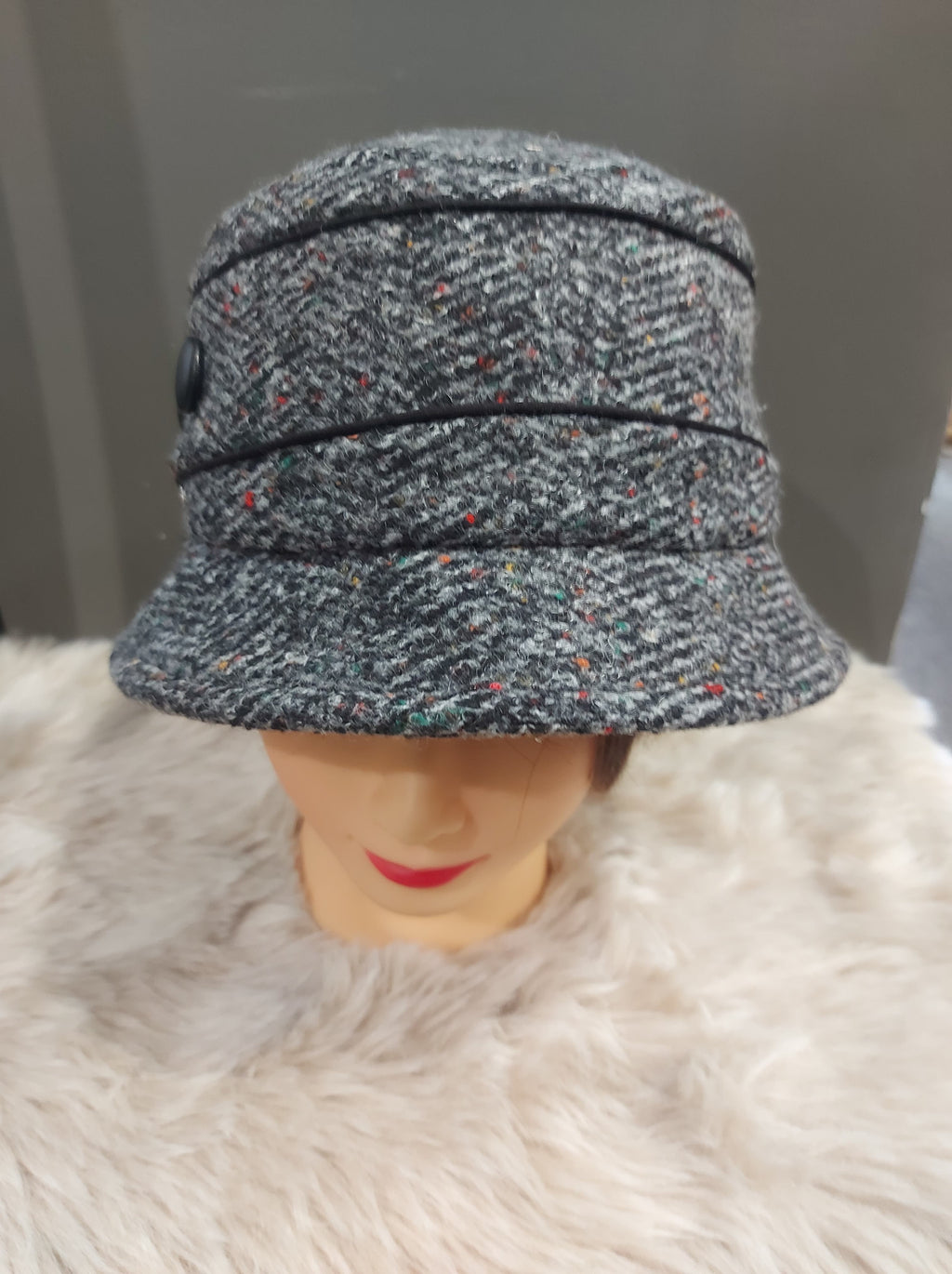 Chapeau M by Flechet