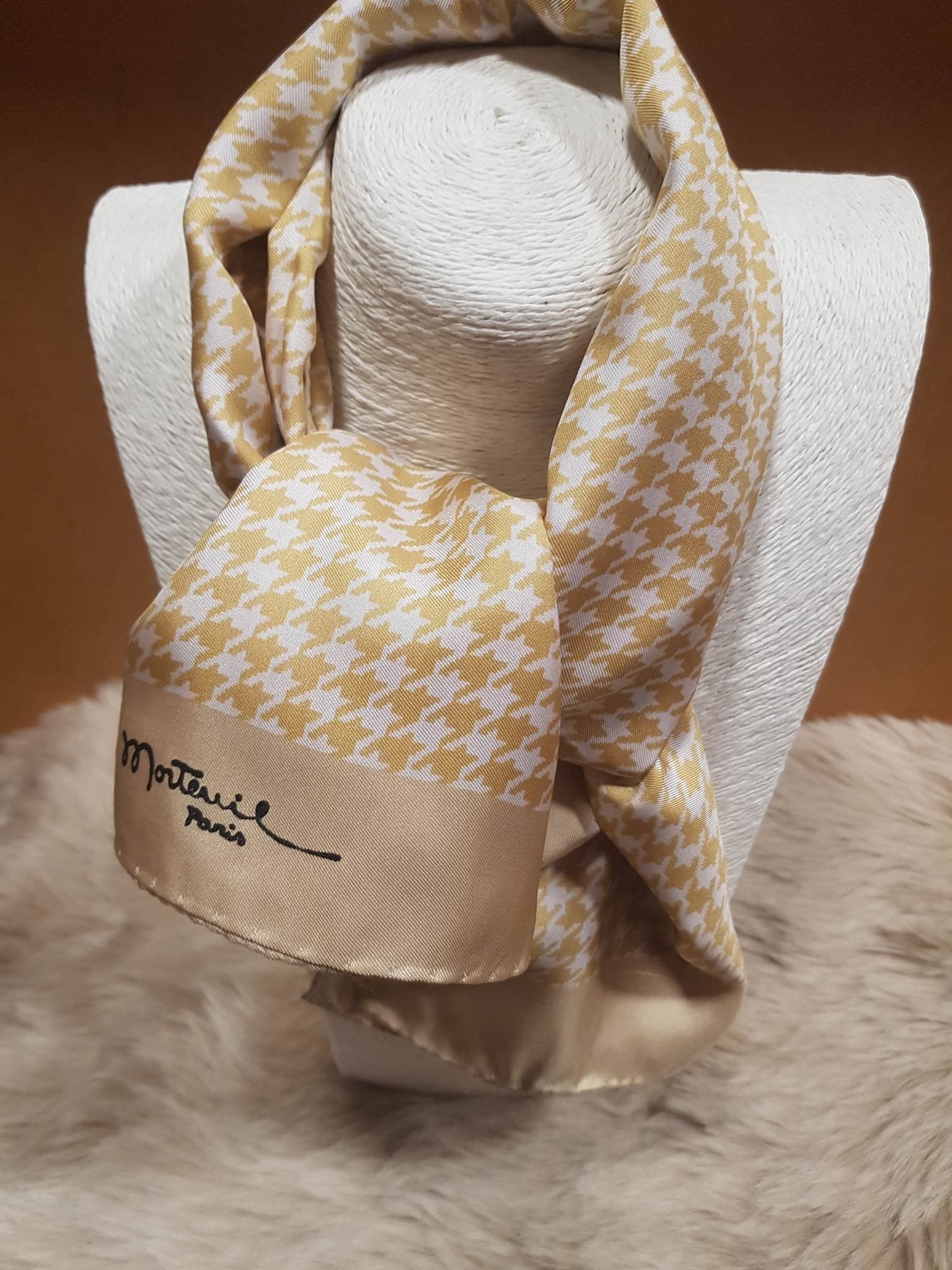 Foulard De Morteuil