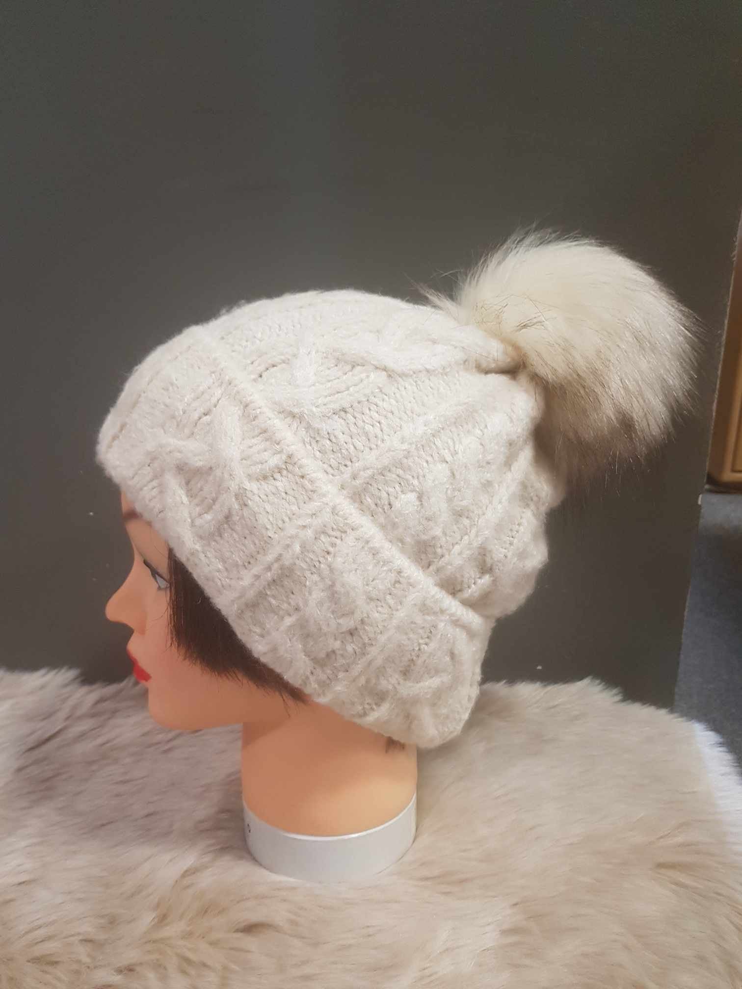 Bonnet M by Flechet