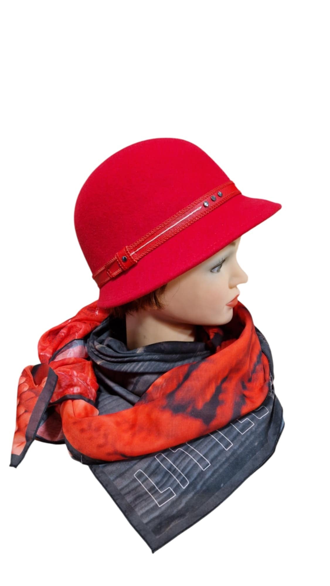 Chapeau M by Flechet