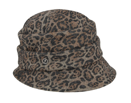 Chapeau M by Flechet
