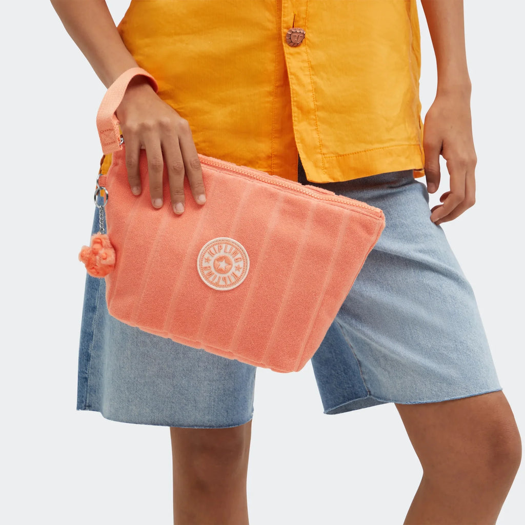 Naomi pouch Kipling